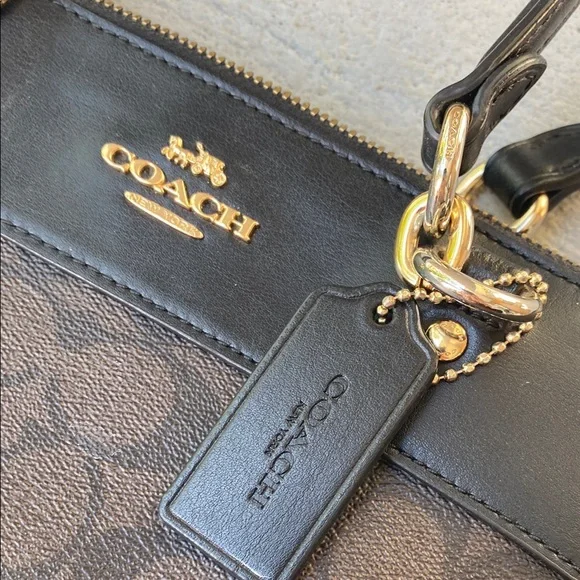 Coach Black and Brown Signature Tote Bag - Picture 4 of 9